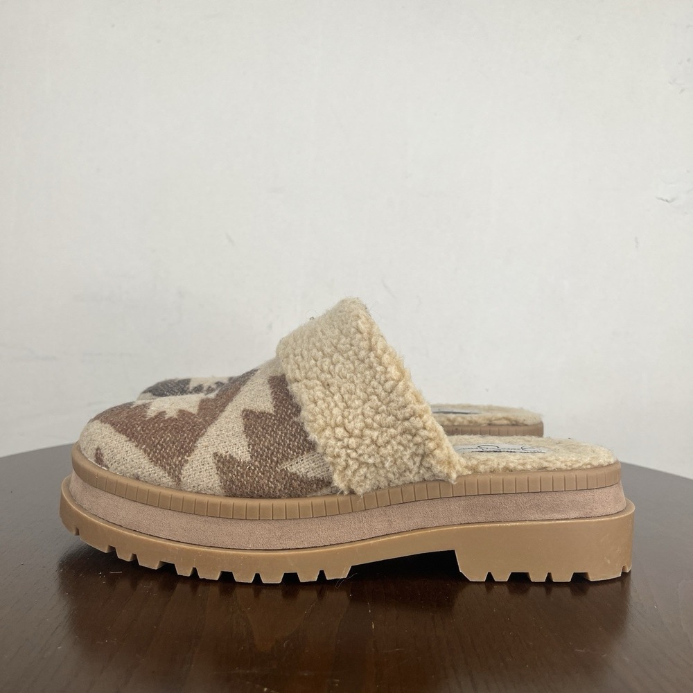 Jessica Simpson Ebriya Mule Shoes Women 7M Brown Beige Faux Fur Chunky Platform